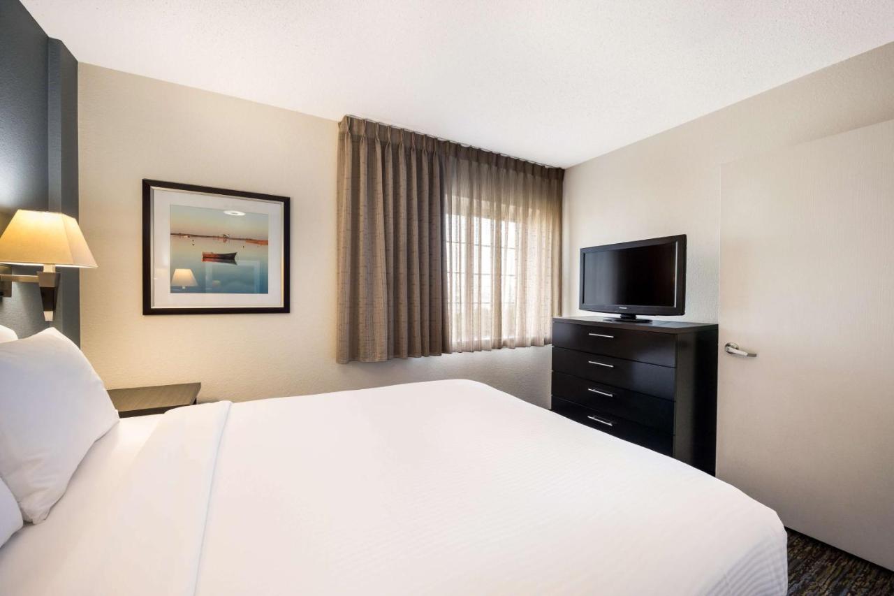 Sonesta Simply Suites Boston Брейнтрі Екстер'єр фото