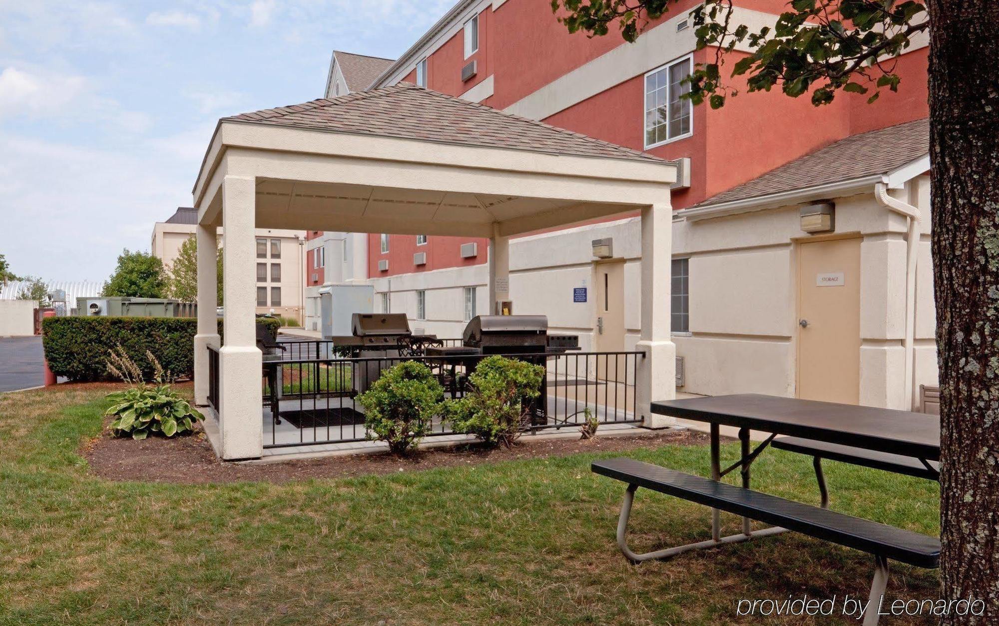 Sonesta Simply Suites Boston Брейнтрі Екстер'єр фото